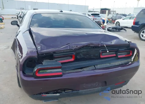 2021 Dodge Challenger R/T z USA, uszkodzony, nr VIN 2C3CDZBT2MH572917